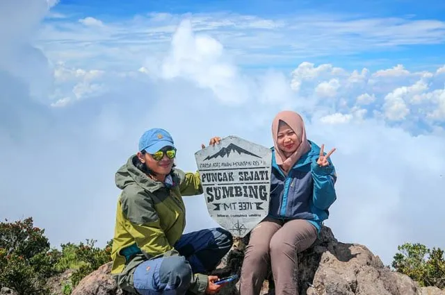 pendakian gunung sumbing